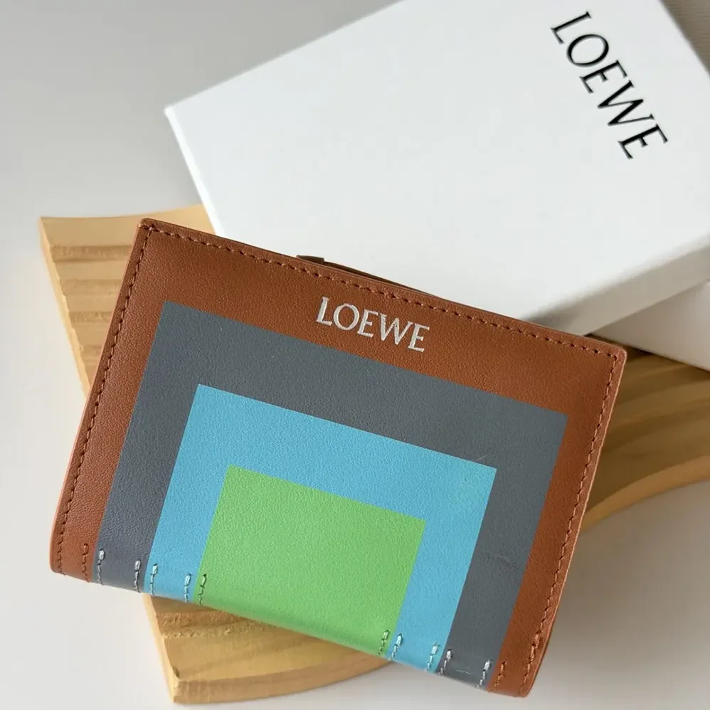 Loewe Compact Wallet in Nappa Calfskin for Unisex in Brown Loewe Compact Wallet in Nappa Calfskin for Unisex in Brown
