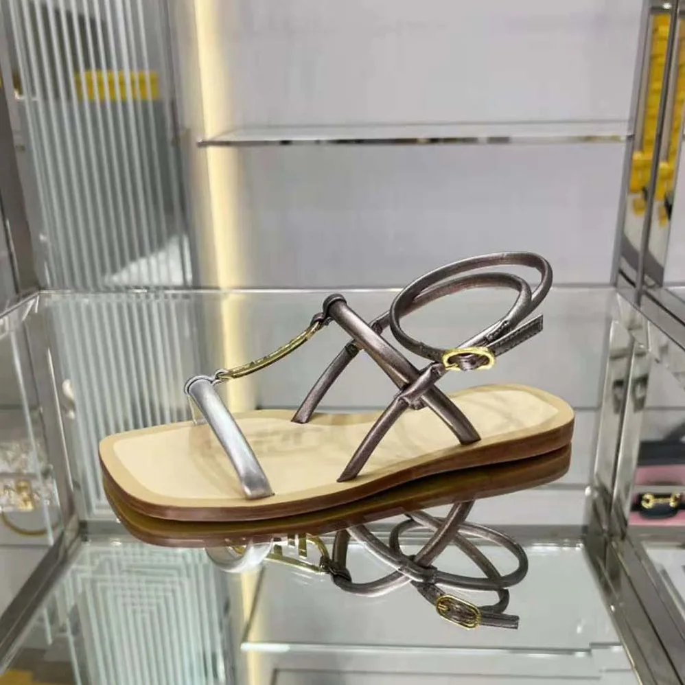 Fendi O Lock Silver Nappa Leather Sandals for Women Fendi O Lock Silver Nappa Leather Sandals for Women