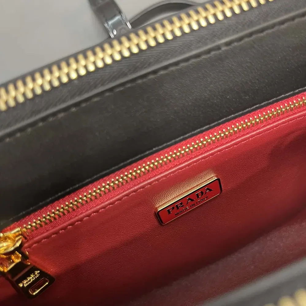 Prada Prada Galleria Patent Leather Mini Bag for Women in Black