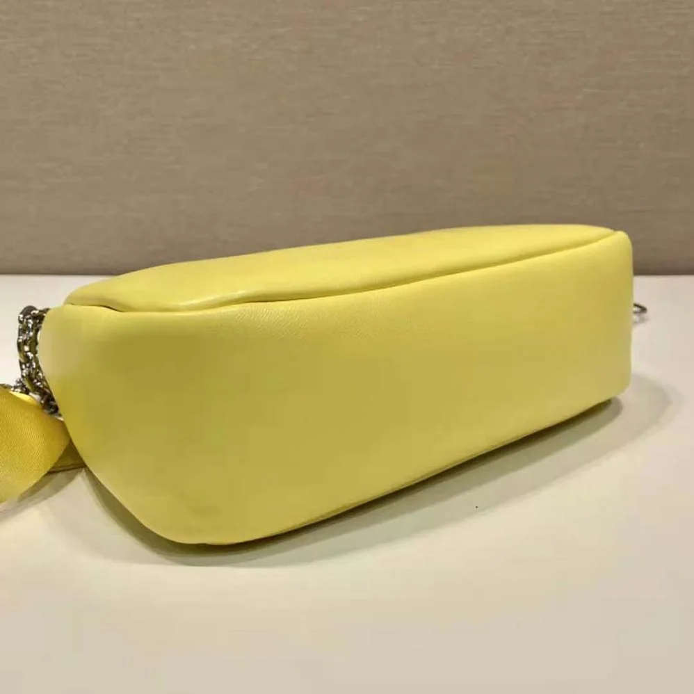 Prada Padded Nappa-Leather Prada Re-Edition 2005 Shoulder Bag for Women in Yellow