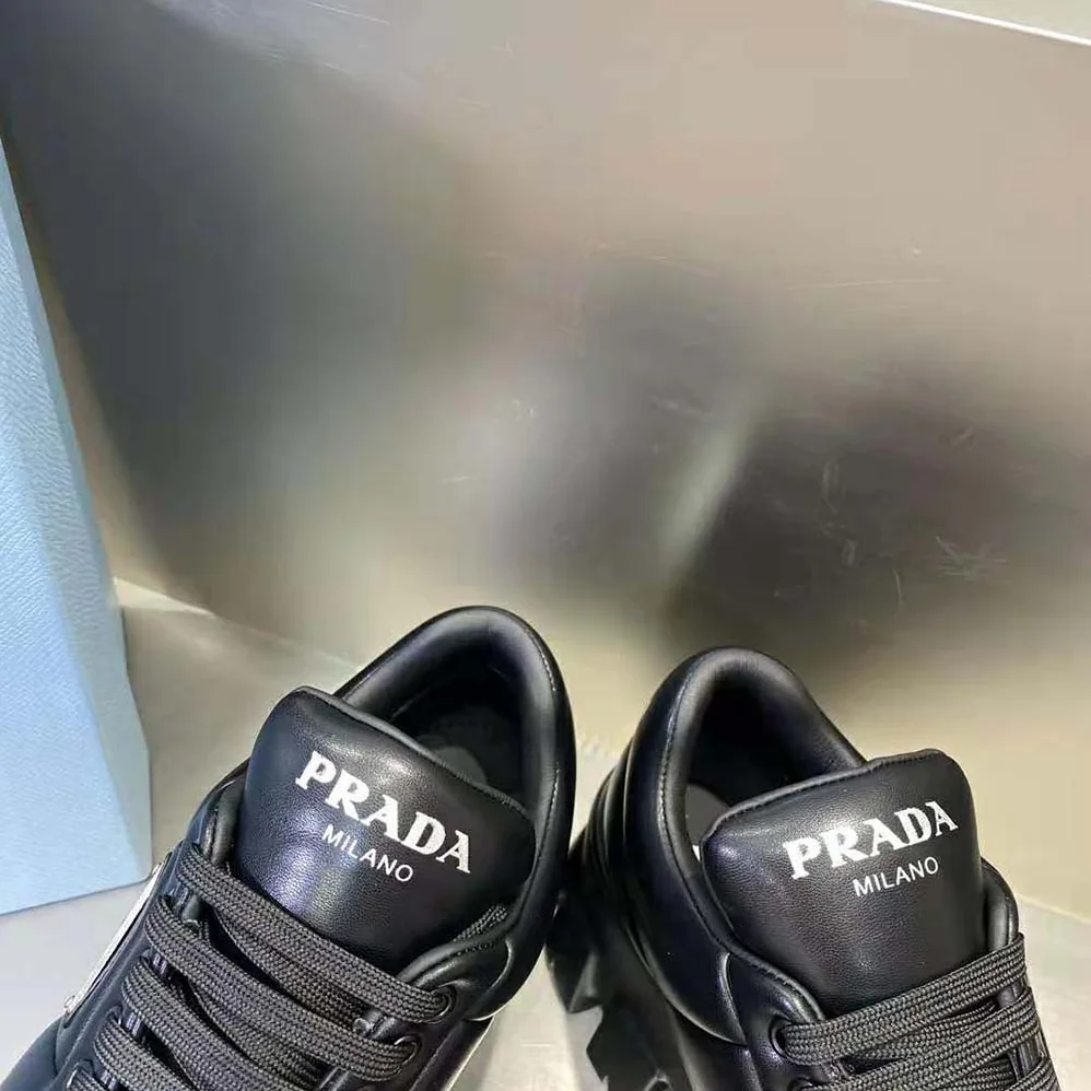 Prada Soft Padded Nappa Leather Lace-up Shoes for Women in Black Prada Soft Padded Nappa Leather Lace-up Shoes for Women in Black
