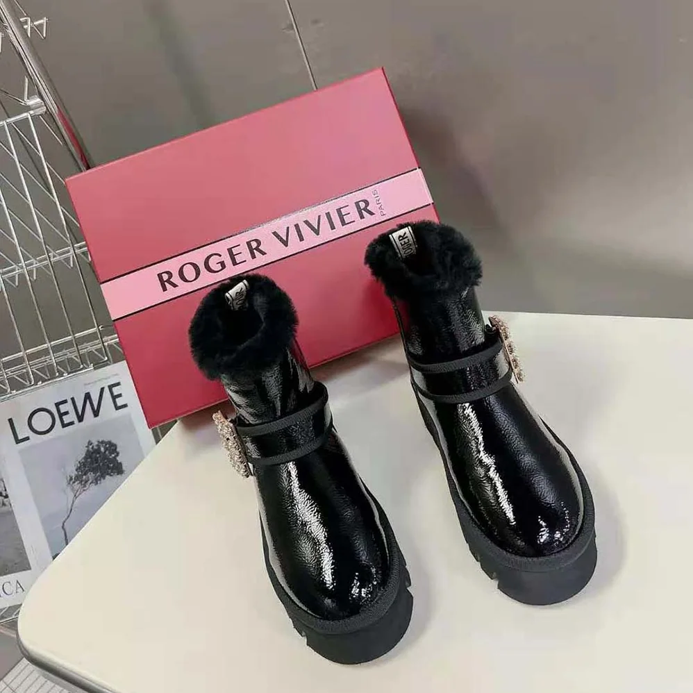 Roger Vivier Viv' Winter Fur Strass Buckle Ankle Boots in Patent Leather for Women in Black Roger Vivier Viv' Winter Fur Strass Buckle Ankle Boots in Patent Leather for Women in Black