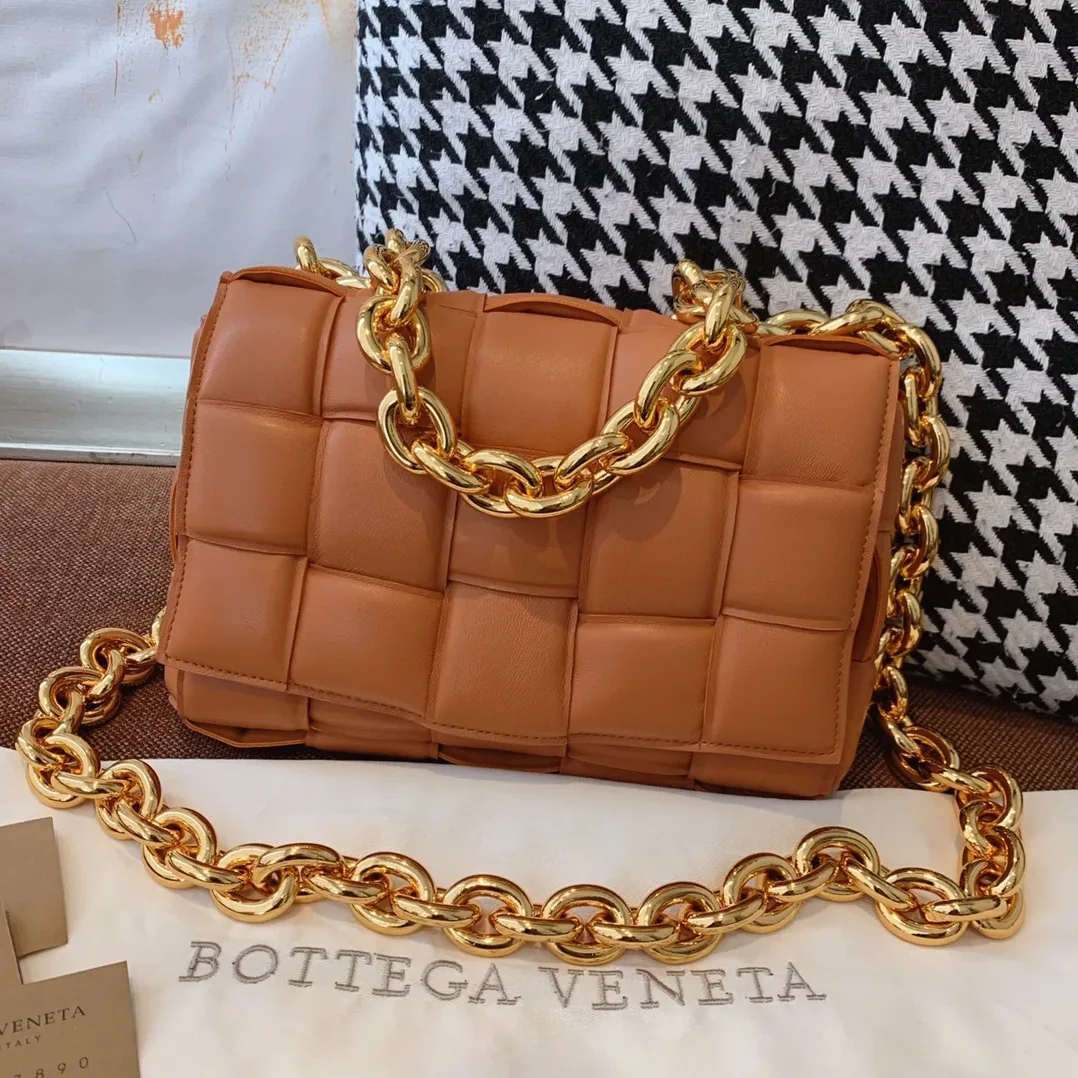 Bottega Veneta Chain Cassette Brown Bottega Veneta Chain Cassette Brown