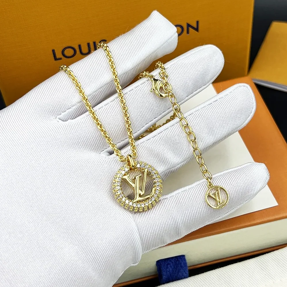 Louis Vuitton Louise By Night Necklace Gold Louis Vuitton Louise By Night Necklace Gold