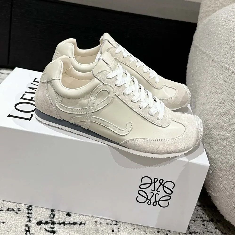 Loewe Ballet Runner 2.0 in Soft Calfskin for Unisex in White Loewe Ballet Runner 2.0 in Soft Calfskin for Unisex in White