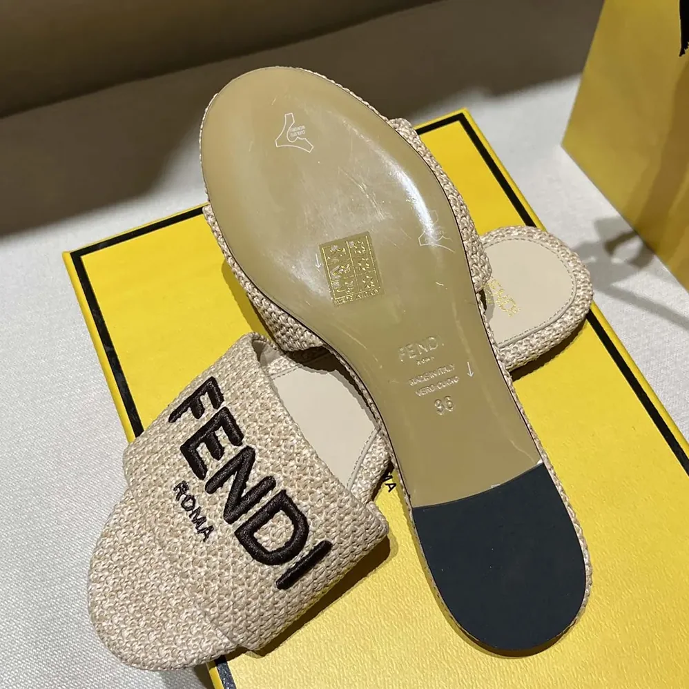 Fendi Signature Beige Cotton Fiber Slides for Women Fendi Signature Beige Cotton Fiber Slides for Women