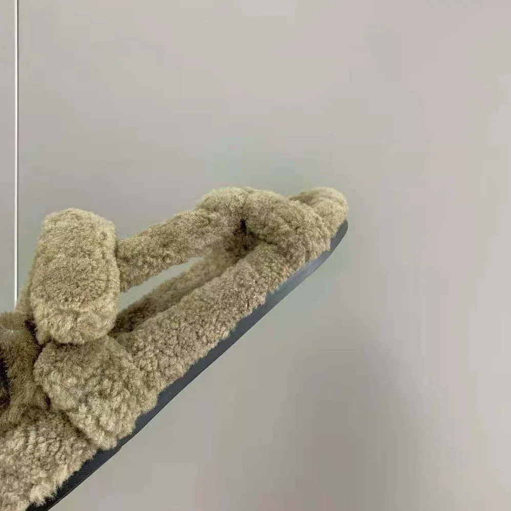 Fendi Feel Green Sheepskin Sandals for Women