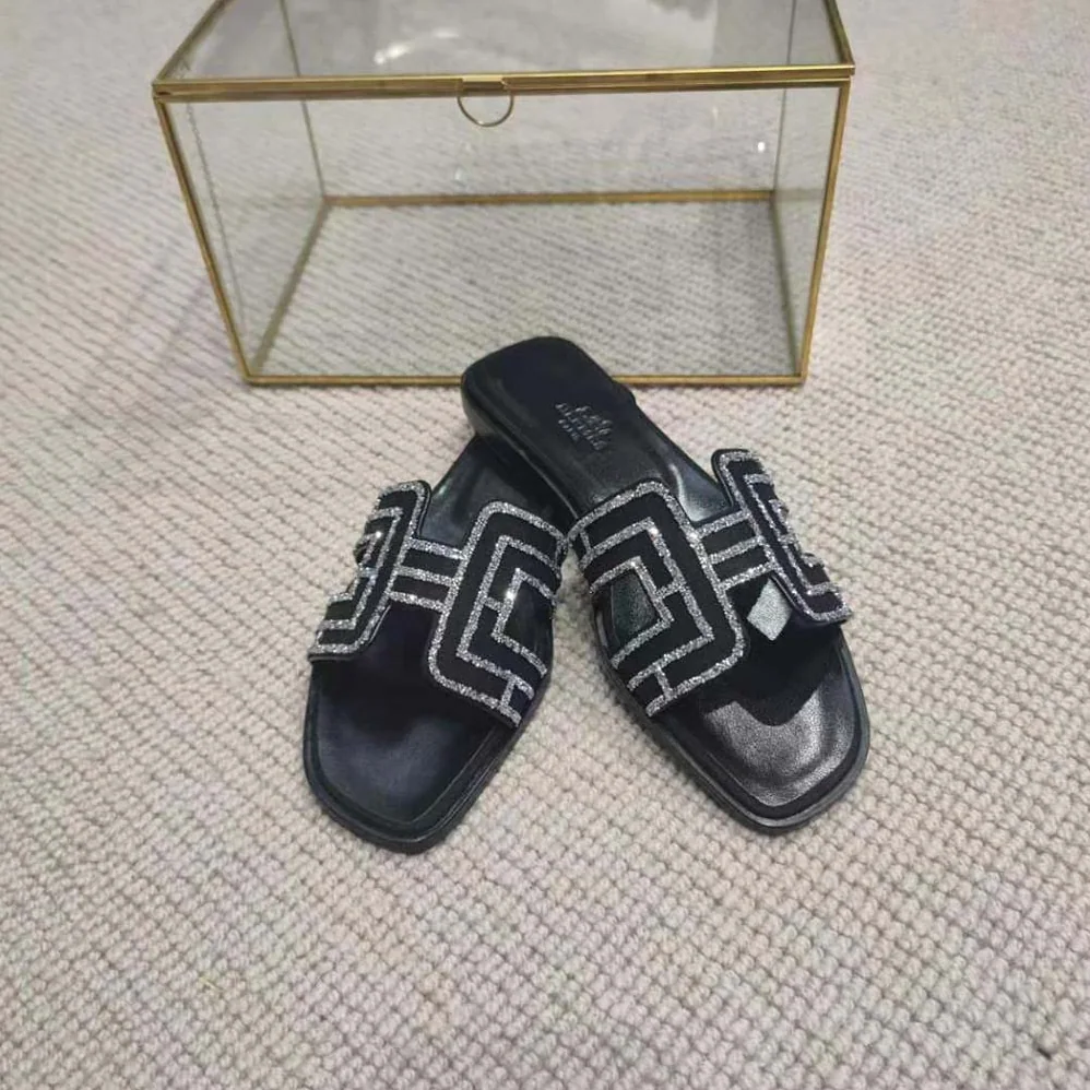 Hermes Oran Sandal in Suede Goatskin for Women in Black
