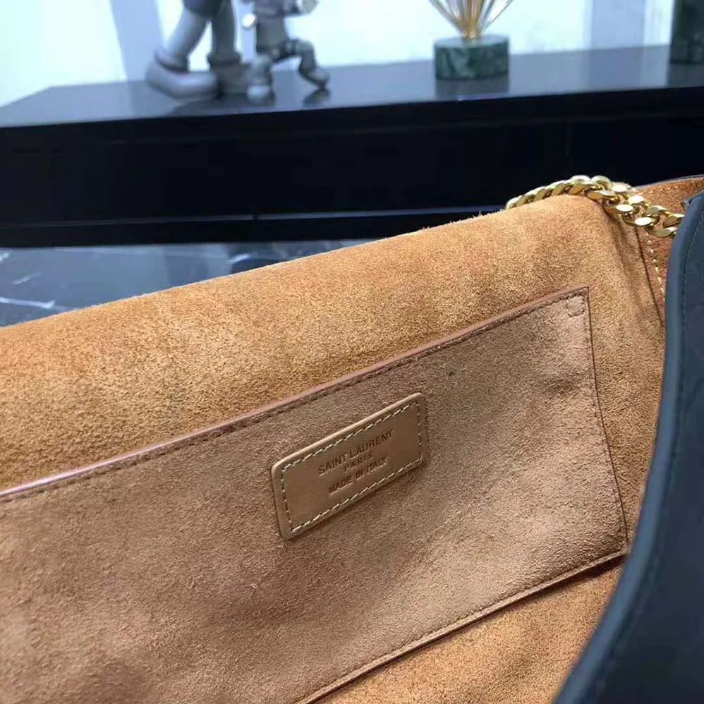 Saint Laurent YSL Kate Medium Reversible Chain Bag in Suede and Crocodile for Women in Embossed Leather Saint Laurent YSL Kate Medium Reversible Chain Bag in Suede and Crocodile for Women in Embossed Leather
