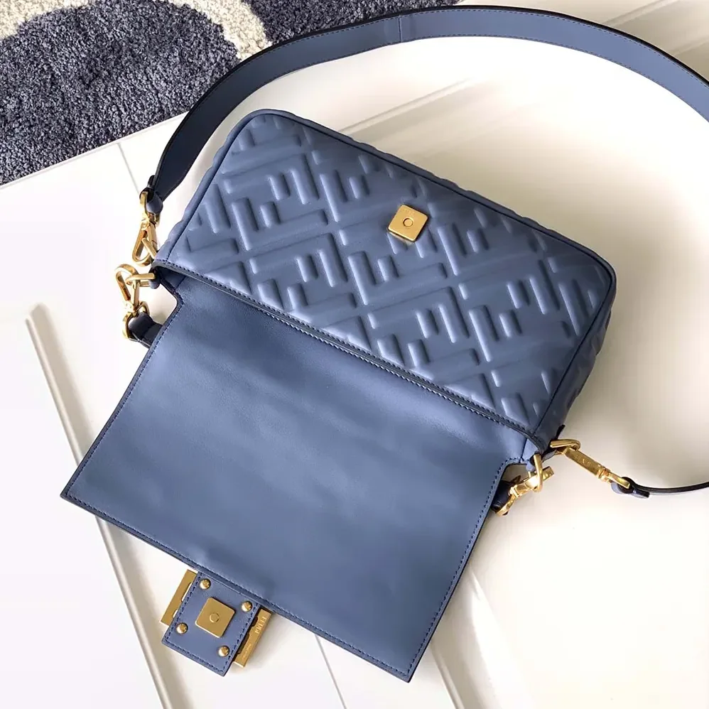 Fendi Medium Baguette Blue Leather Bag for Women