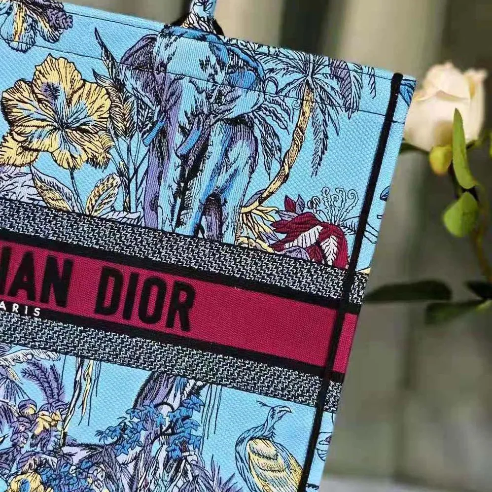 Dior Large Dior Book Tote Celestial Blue Multicolor Toile de Jouy Voyage Embroidery for Women Dior Large Dior Book Tote Celestial Blue Multicolor Toile de Jouy Voyage Embroidery for Women