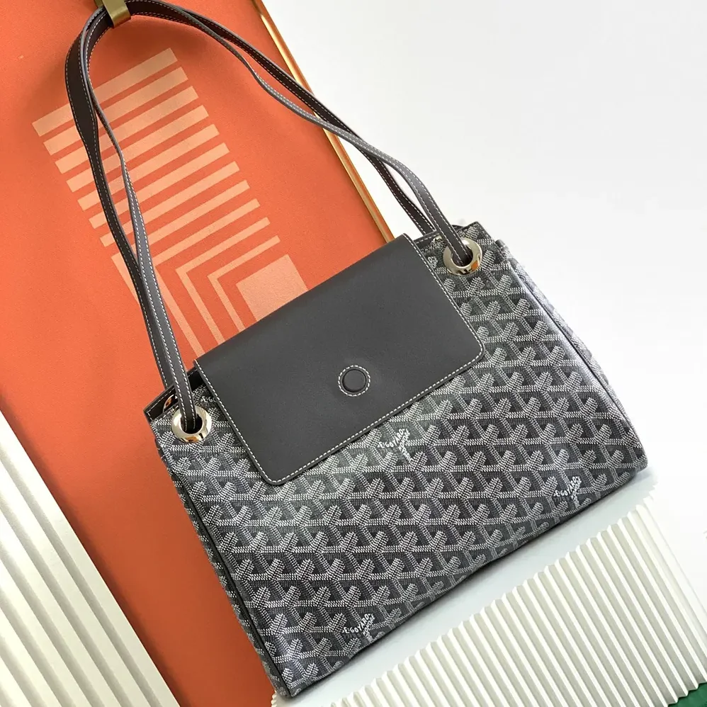 Goyard Rouette Souple Bag for Unisex in Grey Goyard Rouette Souple Bag for Unisex in Grey