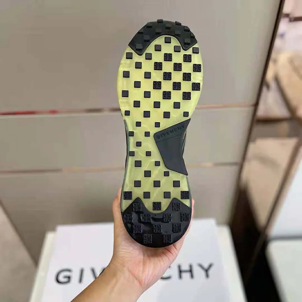 Givenchy Giv 1 Sneakers in Leather and Mesh for Unisex in Green