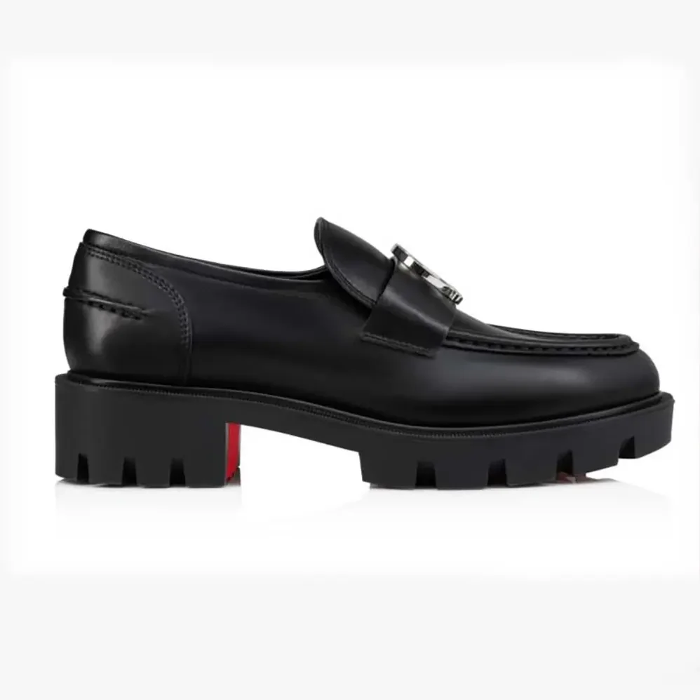 Christian Louboutin CL Moc Lug Loafers Calf leather for Women in Black Christian Louboutin CL Moc Lug Loafers Calf leather for Women in Black