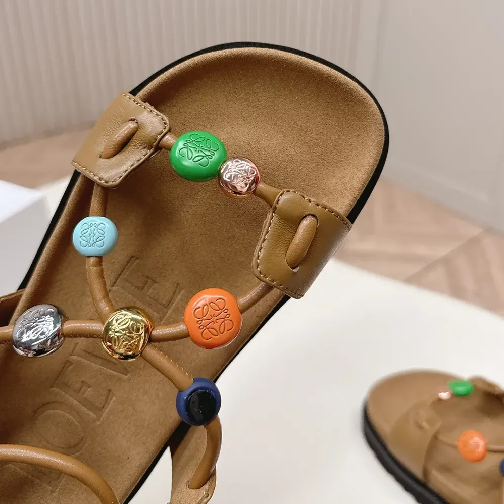 Loewe Pebble Beads Fussbett Sandal in Nappa Lambskin for Women in Camel Loewe Pebble Beads Fussbett Sandal in Nappa Lambskin for Women in Camel