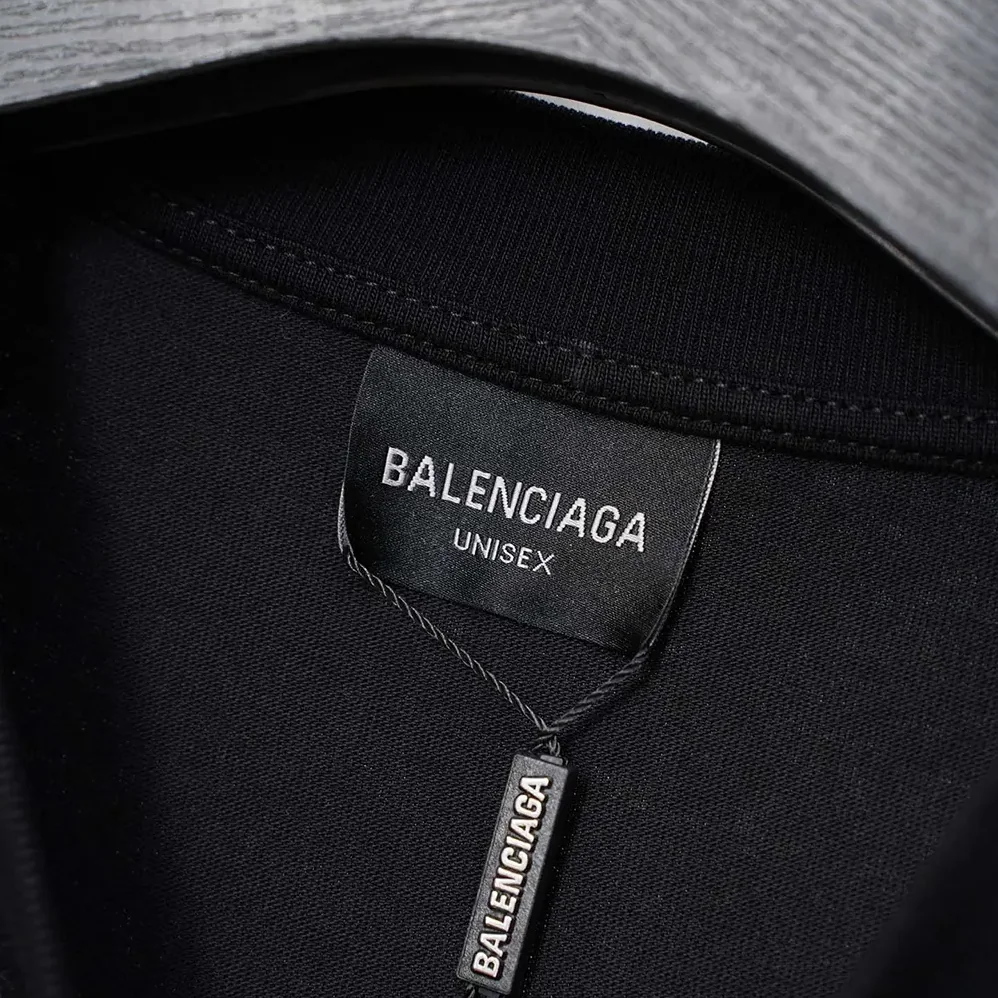 Balenciaga Sacré Coeur Oversized T-Shirt in Black Dry Jersey for Women Balenciaga Sacré Coeur Oversized T-Shirt in Black Dry Jersey for Women