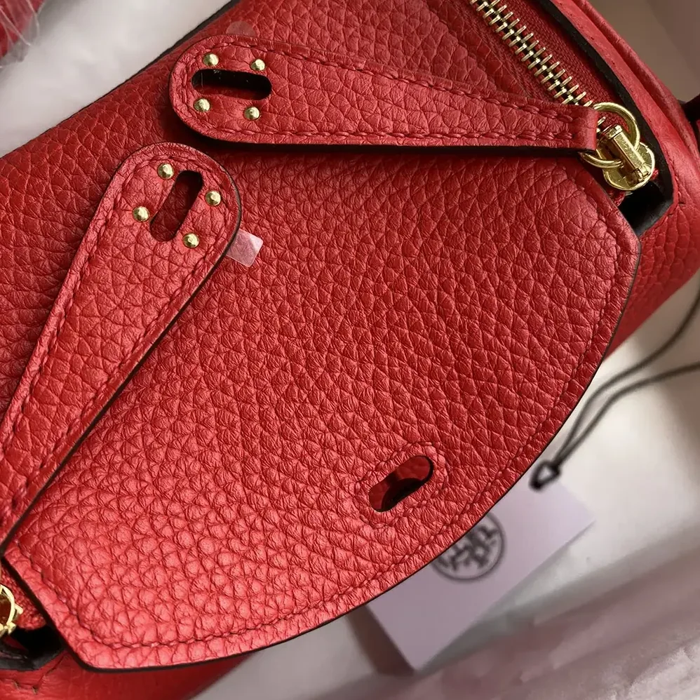 Hermes Lindy Mini 19 in Clemence Leather for Women in Red/Gold