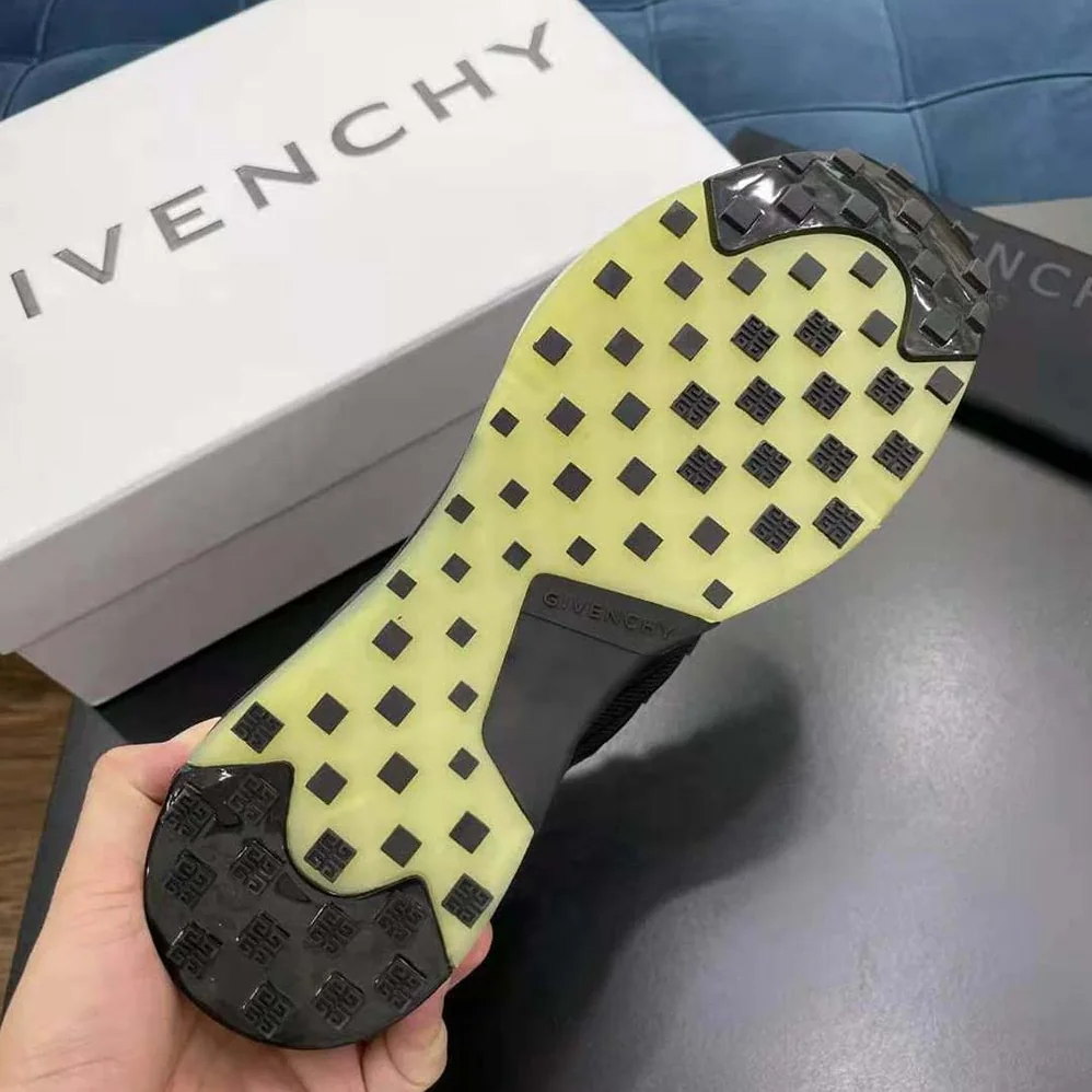 Givenchy Giv 1 Sneakers in Leather and Mesh for Unisex in Black Givenchy Giv 1 Sneakers in Leather and Mesh for Unisex in Black