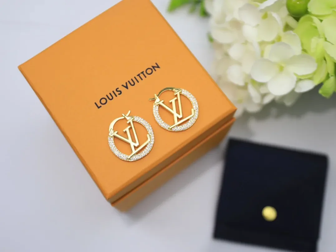 Louis Vuitton Louise By Night Earrings Gold Tone Louis Vuitton Louise By Night Earrings Gold Tone