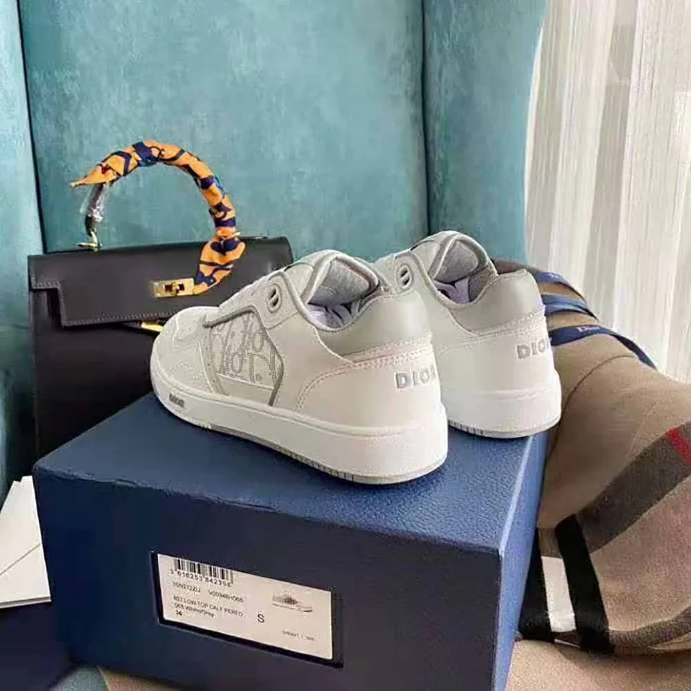 Dior B27 Low-Top Sneaker Smooth Calfskin with Dior Oblique Jacquard for Men in White