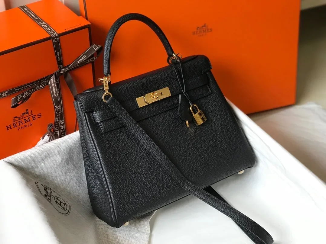 Hermes Kelly 28 Retourne Togo Black Bag