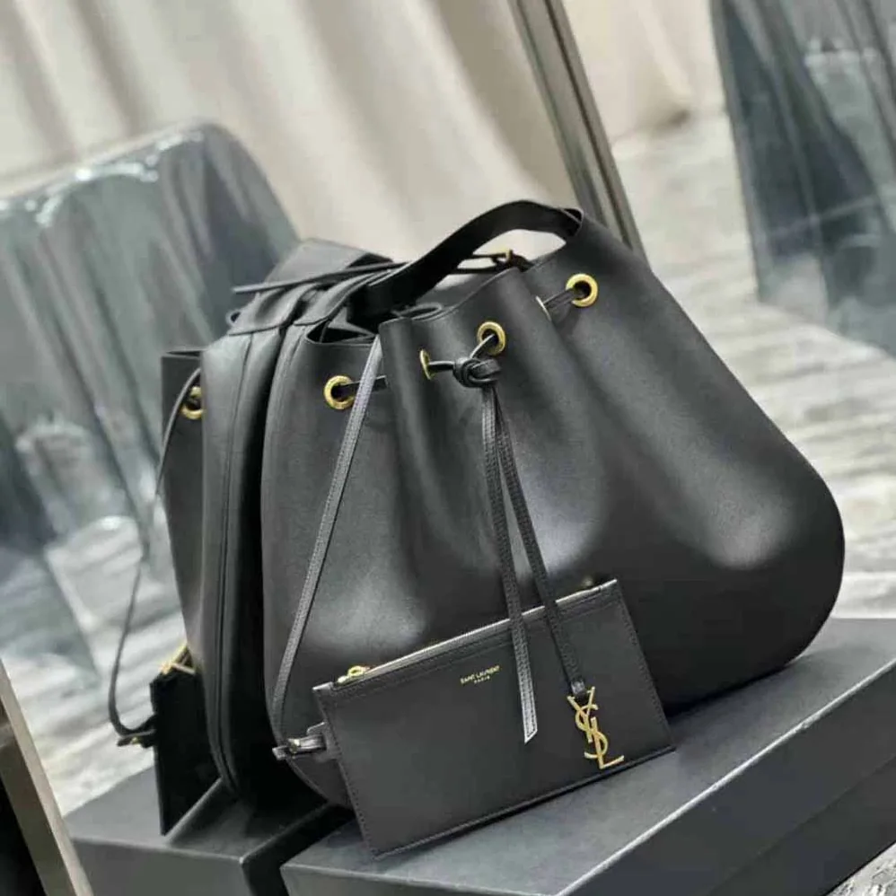 Saint Laurent YSL Paris Vii Large Flat Hobo Bag in Crocodile for Women in Embossed Leather Saint Laurent YSL Paris Vii Large Flat Hobo Bag in Crocodile for Women in Embossed Leather