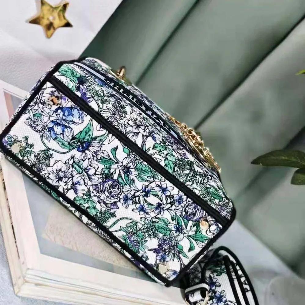 Dior Medium Lady D-Lite Bag White Multicolor Flowers Constellation Embroidery for Women Dior Medium Lady D-Lite Bag White Multicolor Flowers Constellation Embroidery for Women
