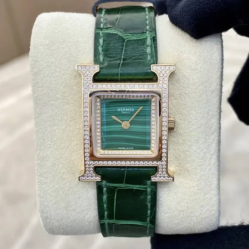 Hermes Heure H Watch Small Model 25 mm for Women in Green Hermes Heure H Watch Small Model 25 mm for Women in Green