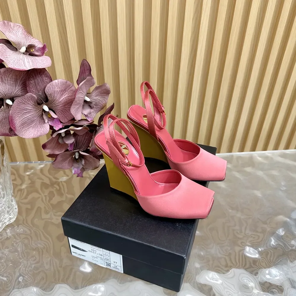 Saint Laurent YSL La Scandale Wedges in Satin Crepe for Women in Pink