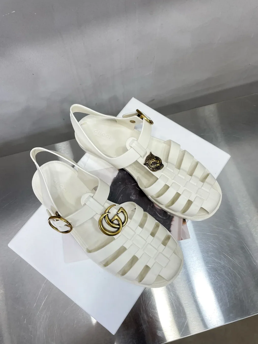 Gucci Rubber Buckle Strap Sandal White for Men Gucci Rubber Buckle Strap Sandal White for Men