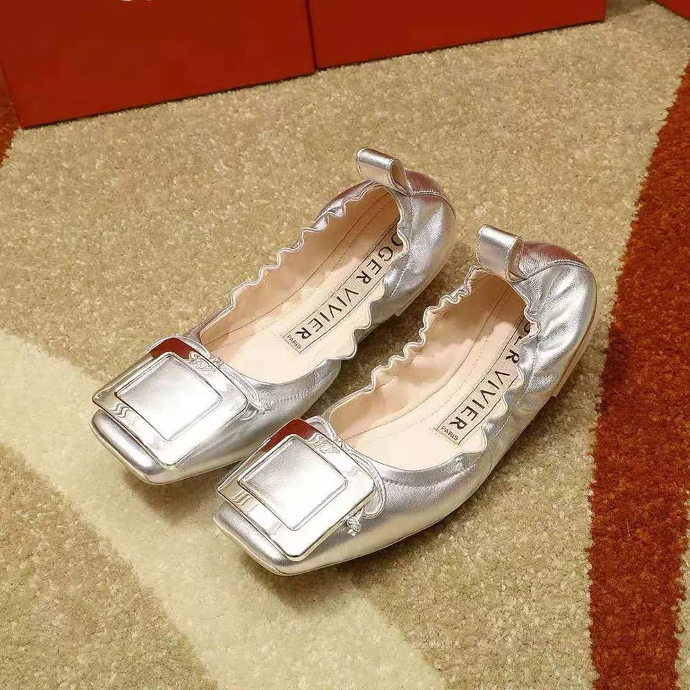 Roger Vivier Viv' Pockette Metal Buckle Ballerinas in Nappa for Women in Silver Roger Vivier Viv' Pockette Metal Buckle Ballerinas in Nappa for Women in Silver