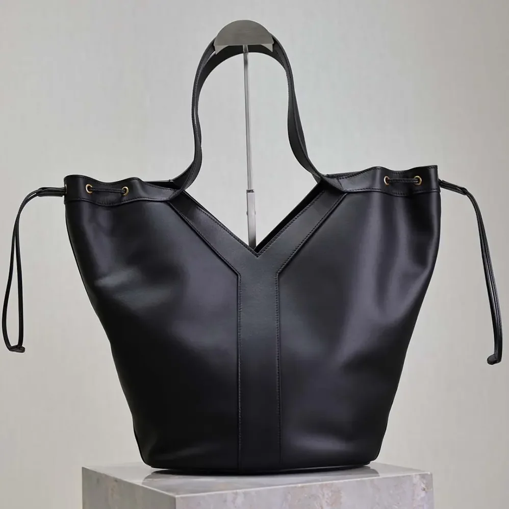 Saint Laurent YSL Y Large Hobo in Leather for Women in Black