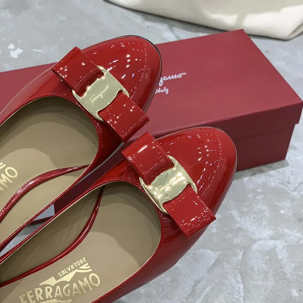 Salvatore Ferragamo Vara Pump for Women in Red
