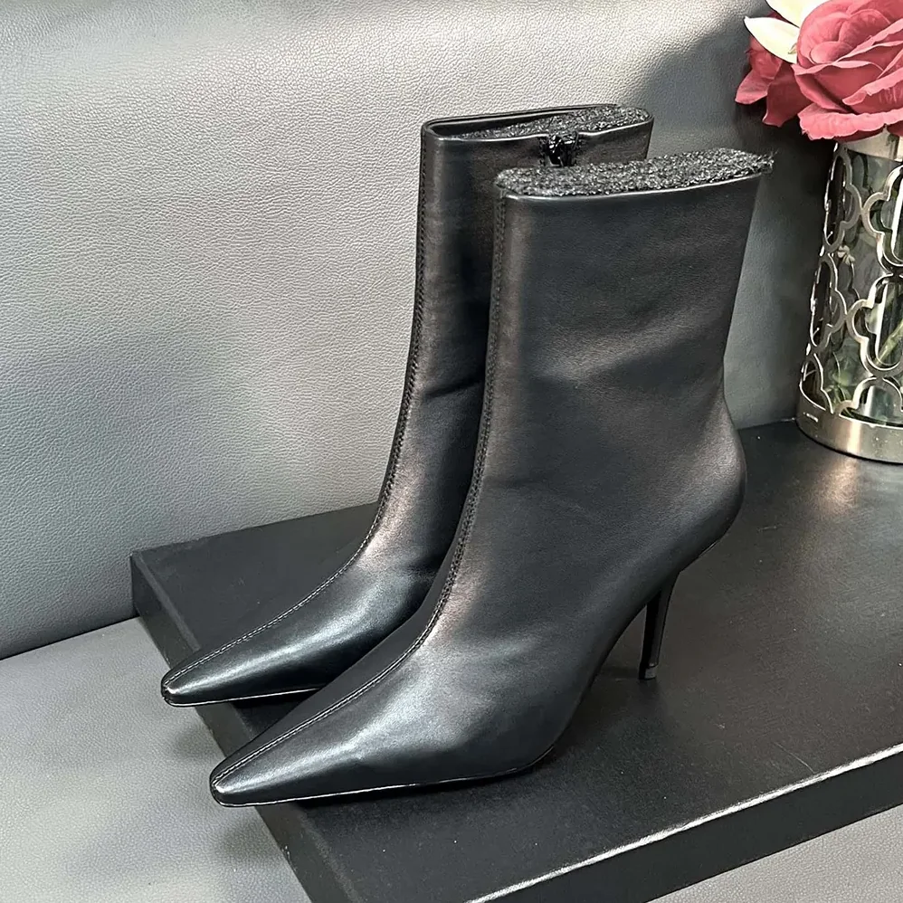 Saint Laurent YSL Ashley Booties In Smooth Leather Black for Women Saint Laurent YSL Ashley Booties In Smooth Leather Black for Women