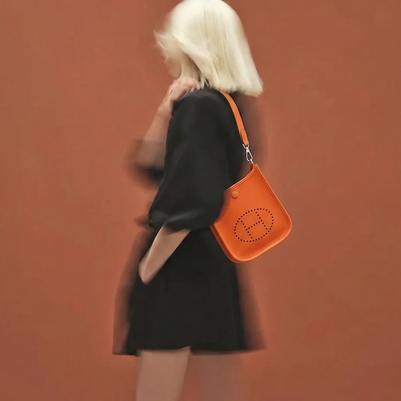 Hermes Neo Evelyne 16 Shoulder Bag in Orange Palladium Hardware