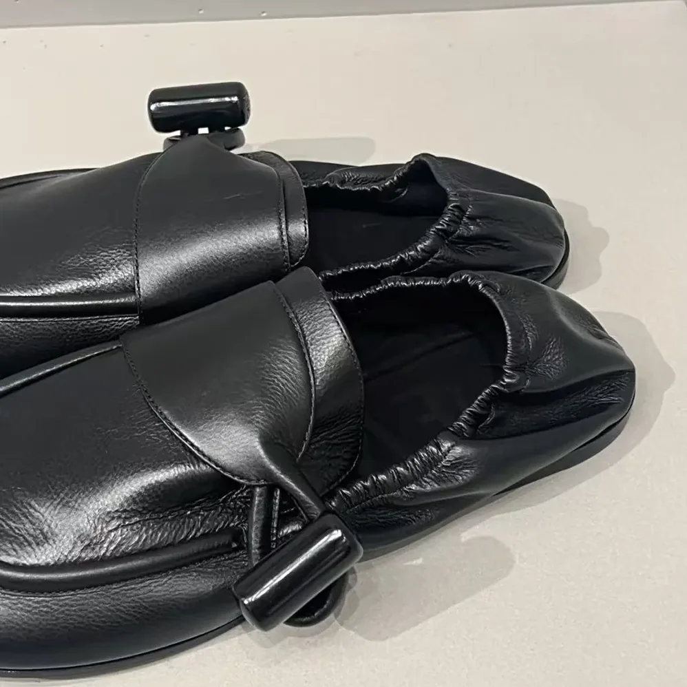 Loewe Toggle Loafer in Shiny Smooth Calfskin for Women in Black