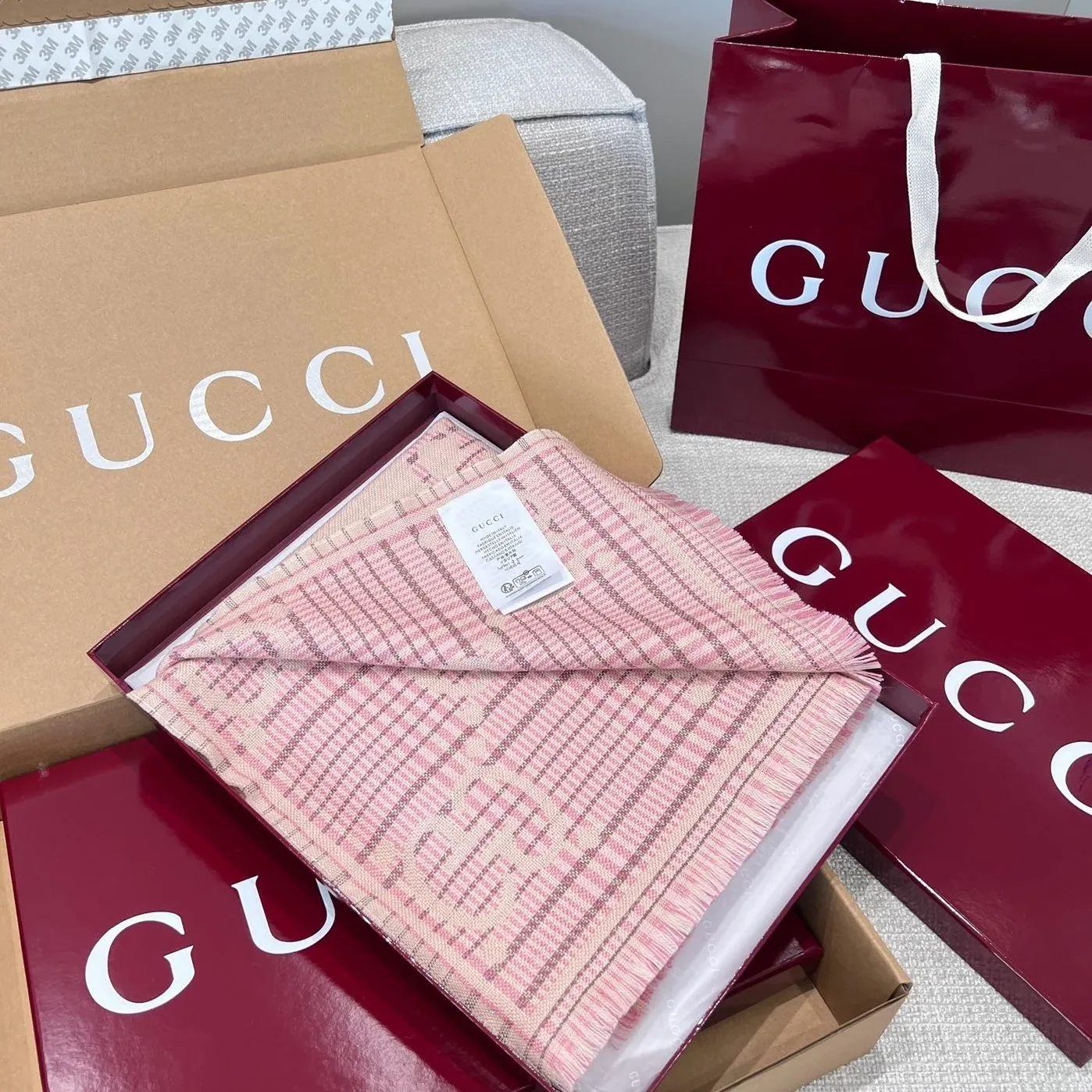 Gucci Check GG Scarf Ivory And Pink /