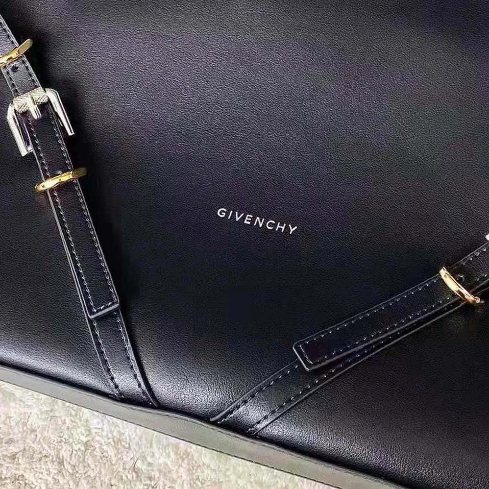 Givenchy Medium Voyou Bag in Leather for Women in Black Givenchy Medium Voyou Bag in Leather for Women in Black