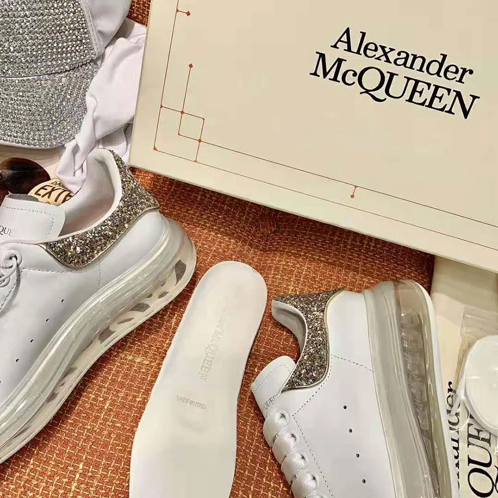 Alexander Mcqueen White Smooth Calf Leather Oversized Sneaker for Women Alexander Mcqueen White Smooth Calf Leather Oversized Sneaker for Women