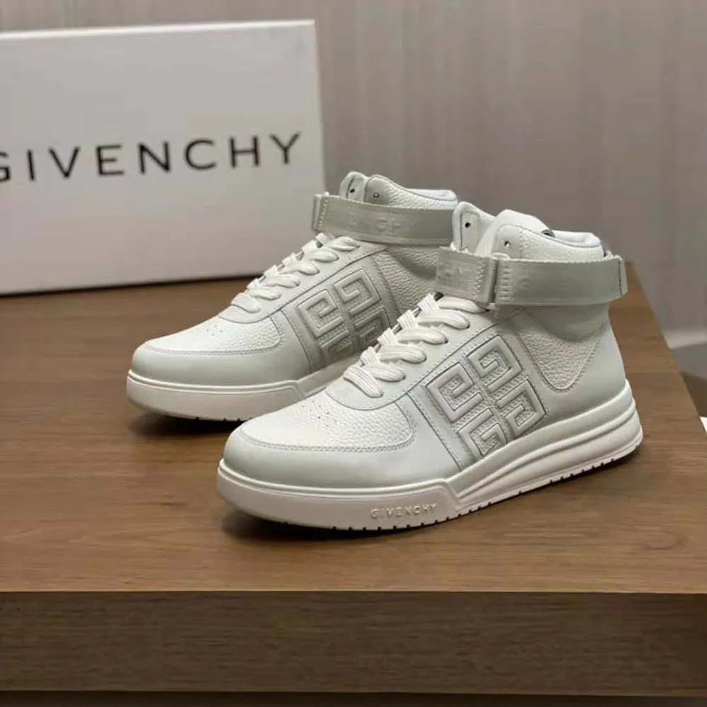 Givenchy G4 High Top Sneakers in Leather for Men in White