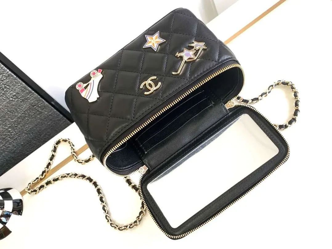 Chanel Vanity Case Shoulder Bag in Black Gold Hardware Chanel Vanity Case Shoulder Bag in Black Gold Hardware