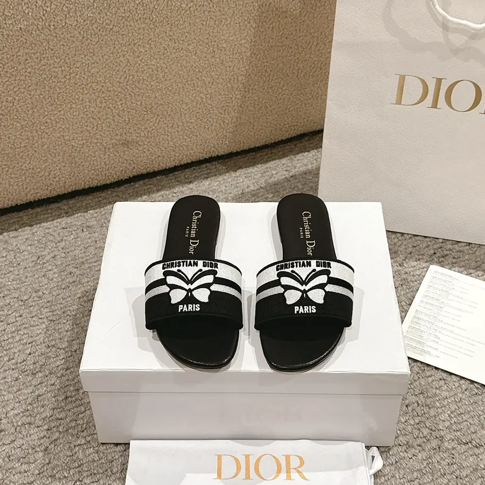Dior Dway Slide Black and White Cotton Embroidered with Christian Dior Papillon Motif for Women Dior Dway Slide Black and White Cotton Embroidered with Christian Dior Papillon Motif for Women