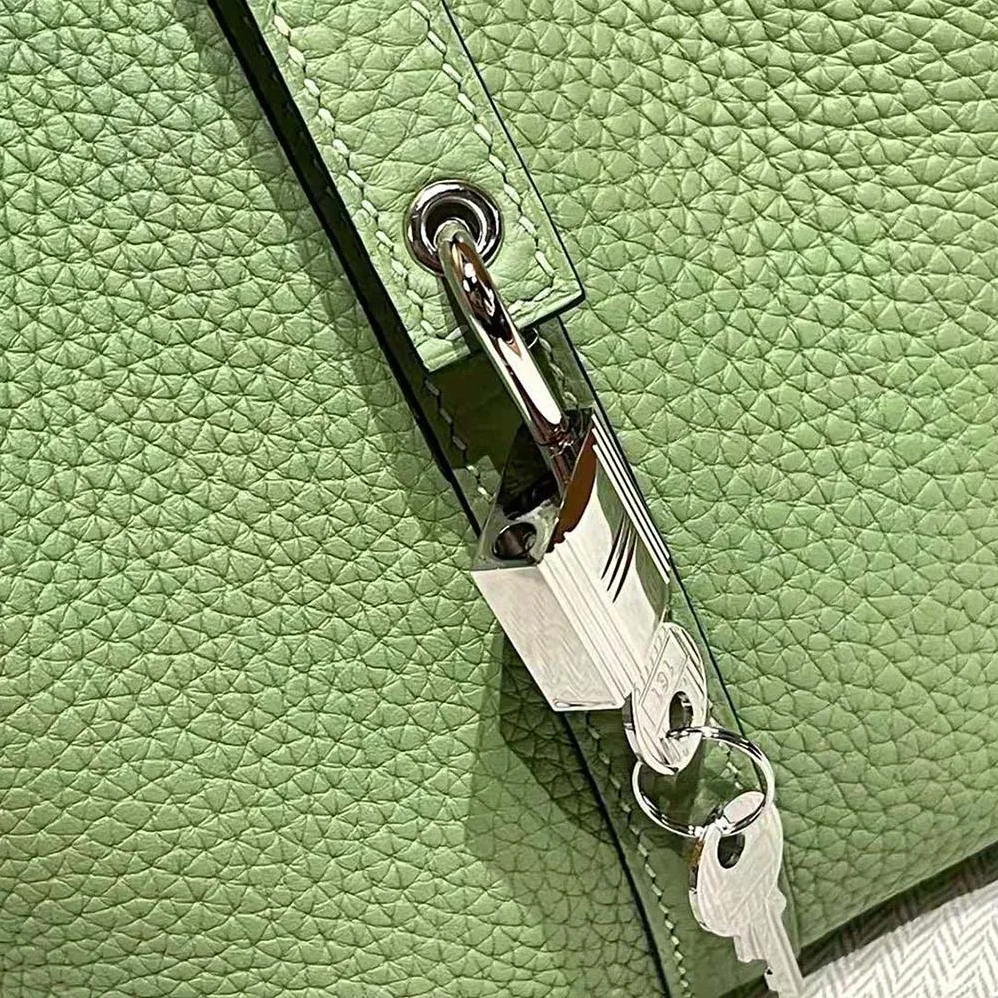 Hermes Picotin Lock 22cm in Clémence leather for Women in Aqua Hermes Picotin Lock 22cm in Clémence leather for Women in Aqua