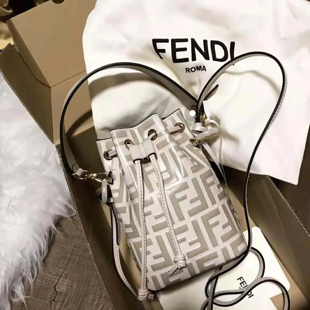 Fendi Mon Tresor Beige Leather Mini for Women in Bag Fendi Mon Tresor Beige Leather Mini for Women in Bag