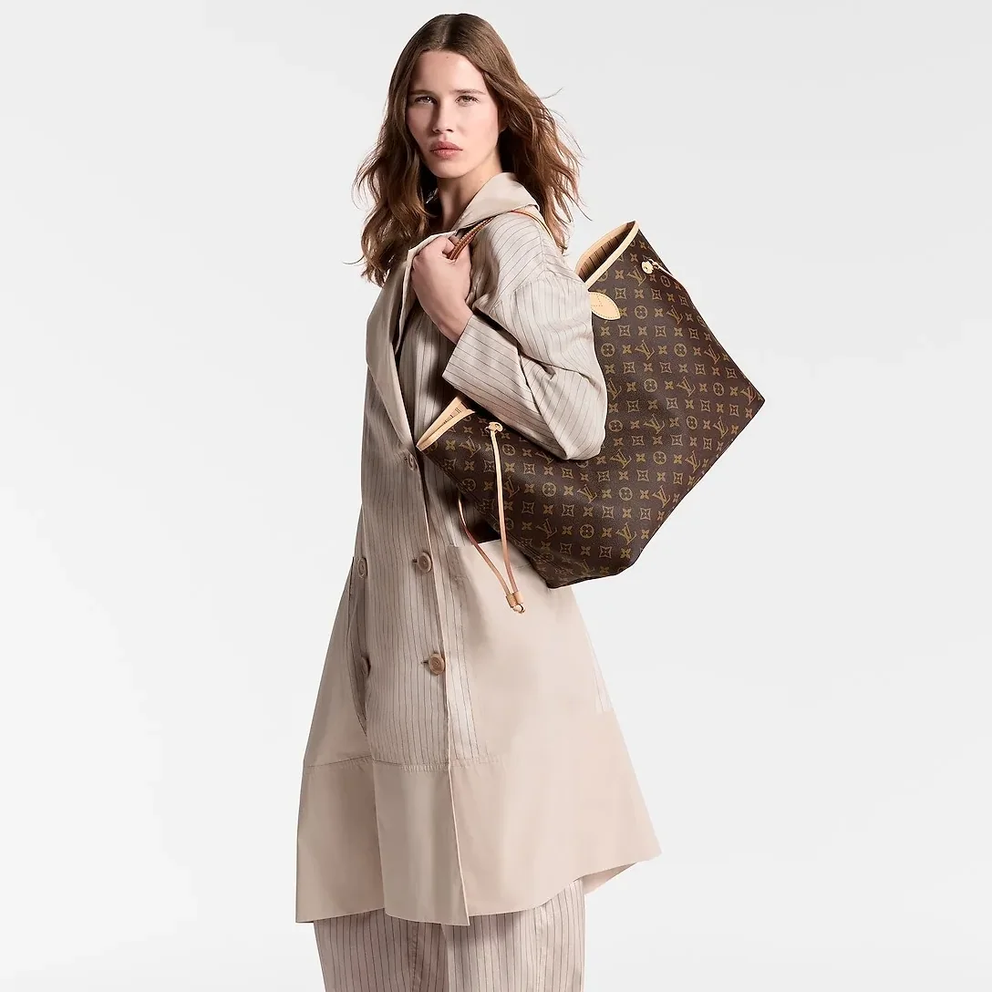Louis Vuitton Neverfull GM Tote Bag in Brown Monogram Gold Hardware