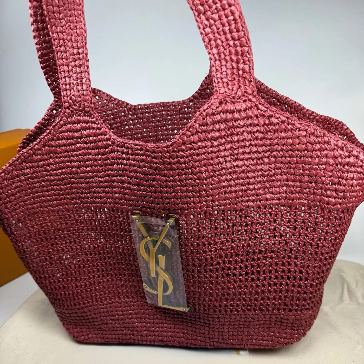 Saint Laurent Icare Medium Tote Bag / Rouge Cabernet Raffia Bronze Hardware Saint Laurent Icare Medium Tote Bag / Rouge Cabernet Raffia Bronze Hardware