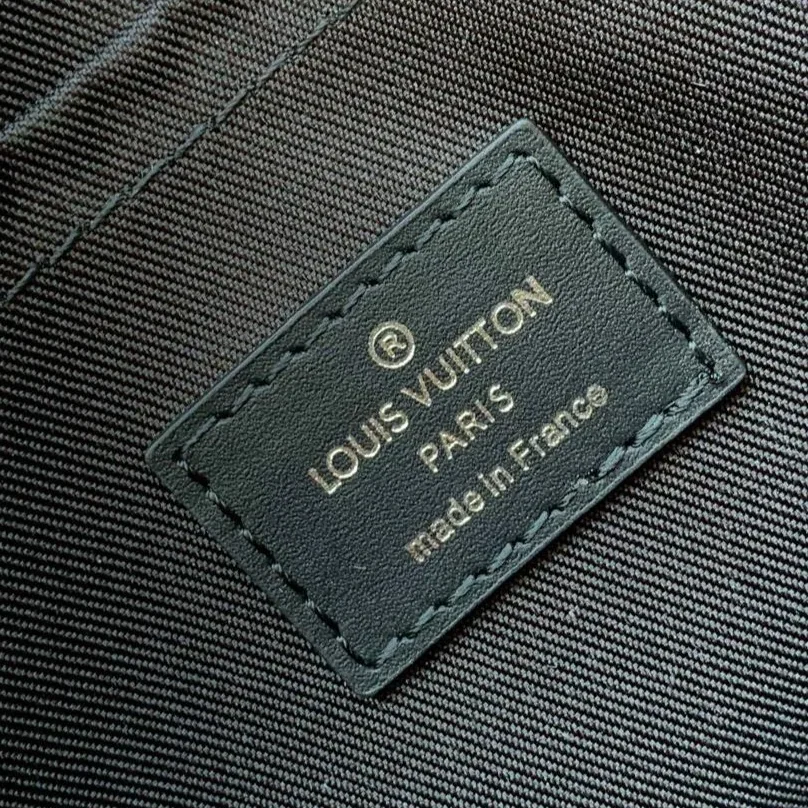 Louis Vuitton Studio Messenger Damier Graphite Gray