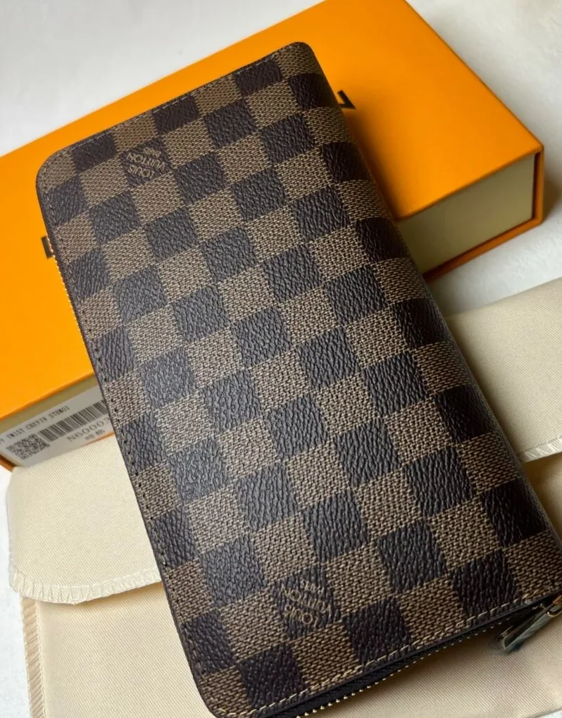 Louis Vuitton Zippy Wallet Canvas Brown Louis Vuitton Zippy Wallet Canvas Brown
