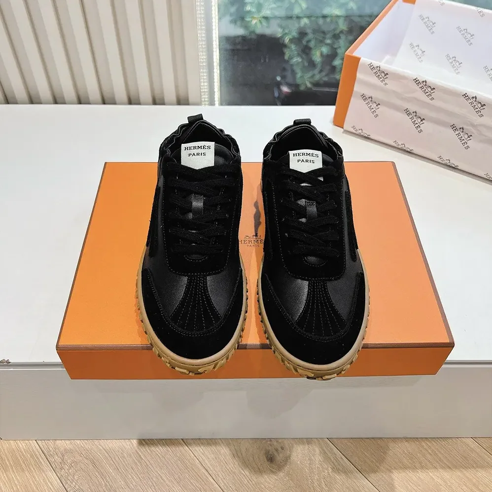 Hermes Jet Sneaker in Technical Canvas and Suede Goatskin for Unisex in Black