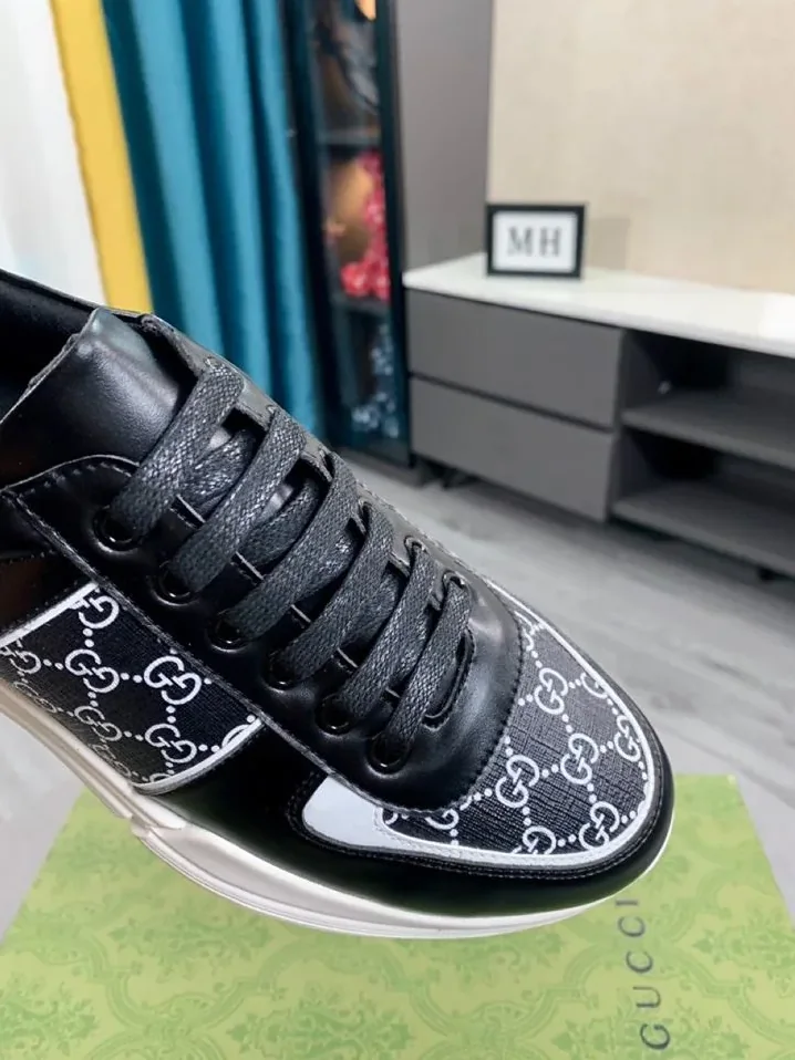 Gucci GG Embossed Sneaker Chucky With Stripes Black And White for Men